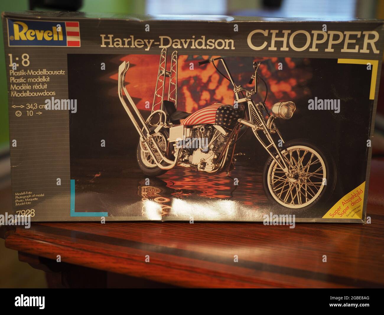 Harley-Davidson box by Revell, scale model 1/8 Stock Photo - Alamy
