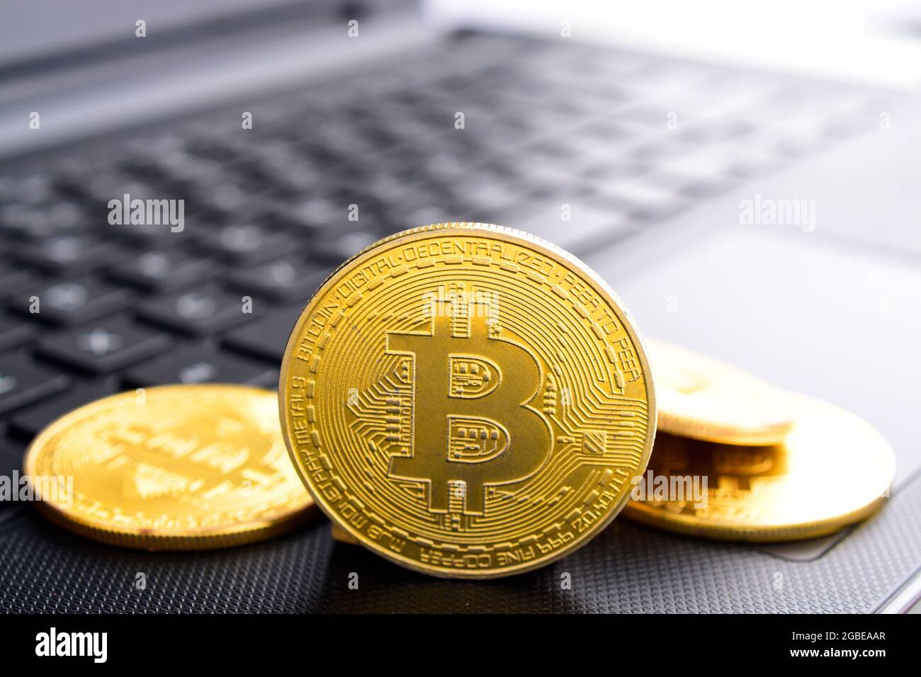 Blockchain sign icon symbol hi-res stock photography and images - Alamy