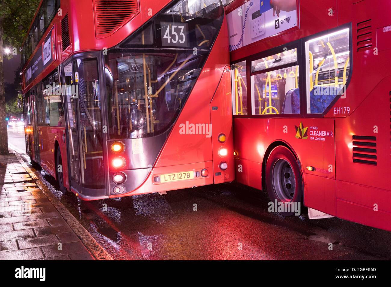Old london bus night hi-res stock photography and images - Alamy