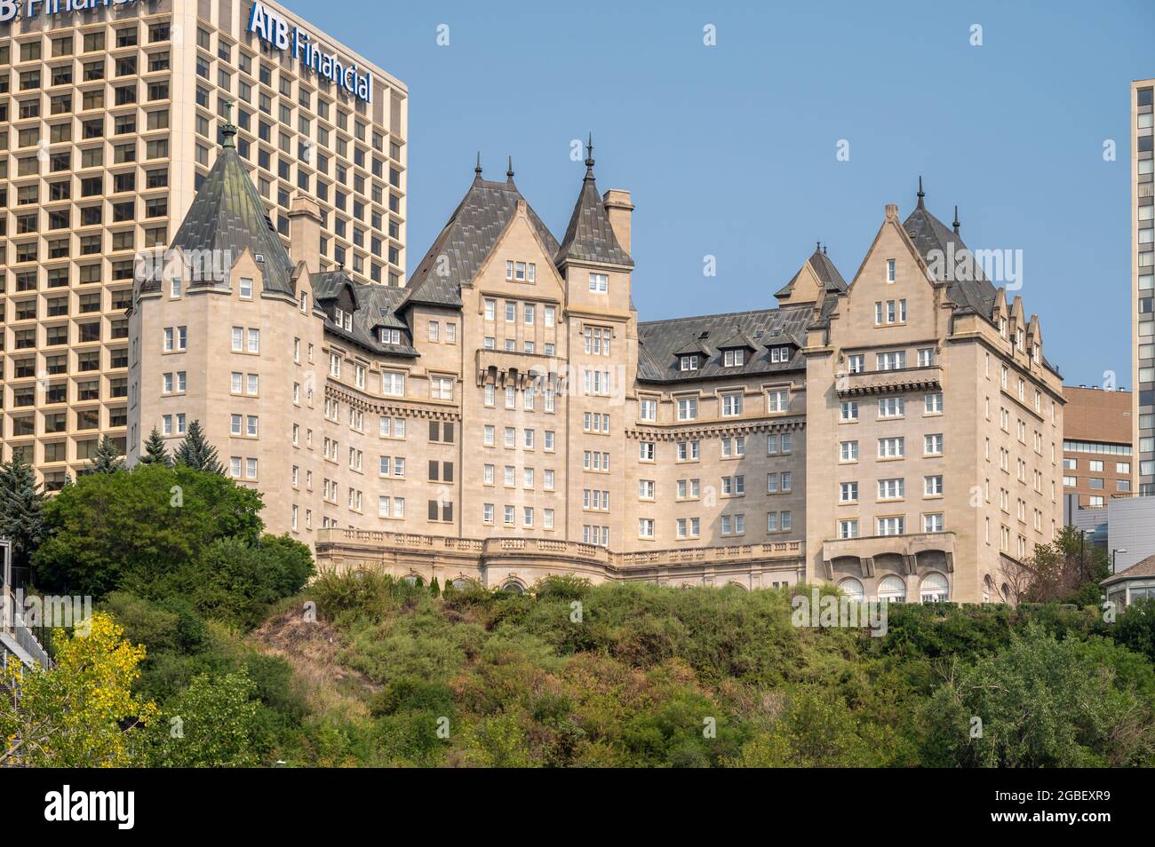 Edmonton, Alberta - July 30, 2021: View of the Hotel Macdonald in edmonton. Stock Photo