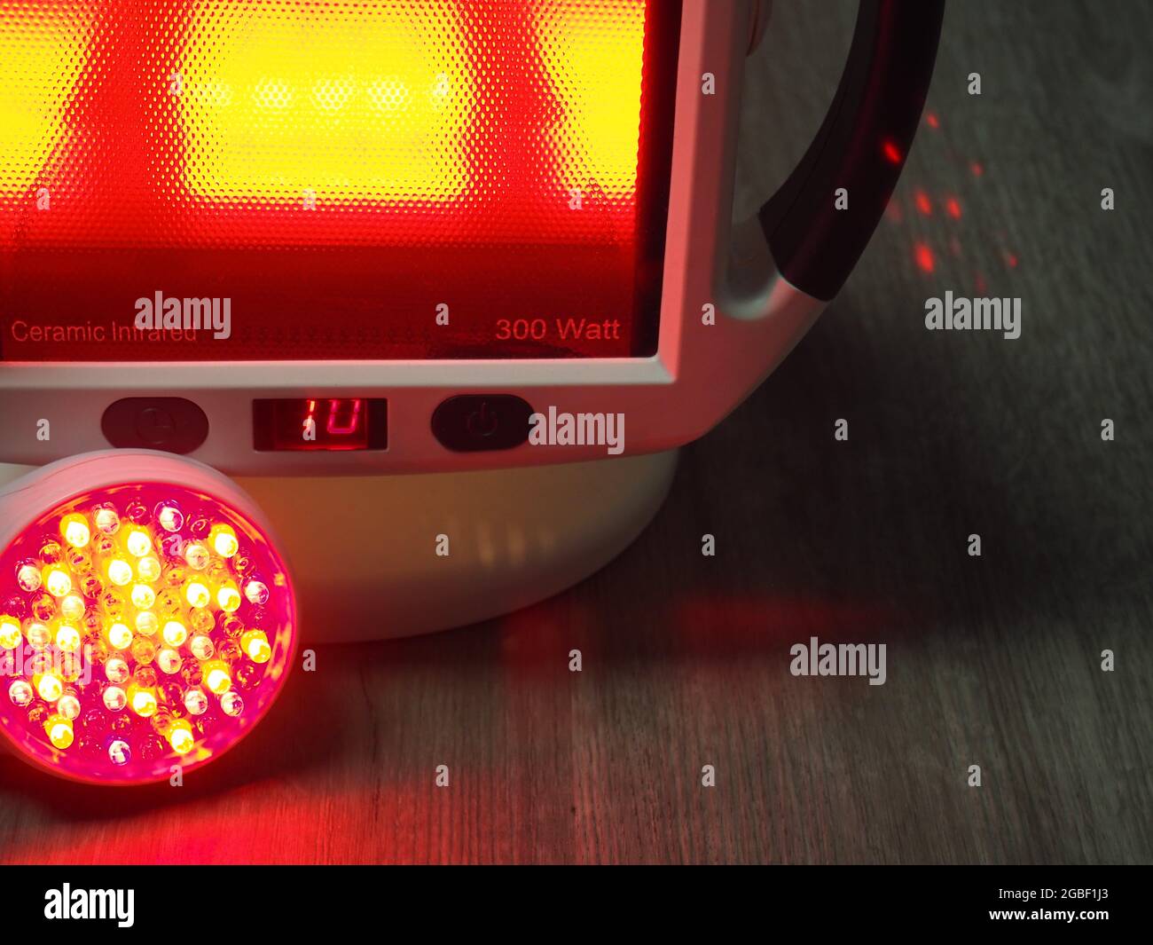 Red light therapy hi-res stock photography and images - Alamy