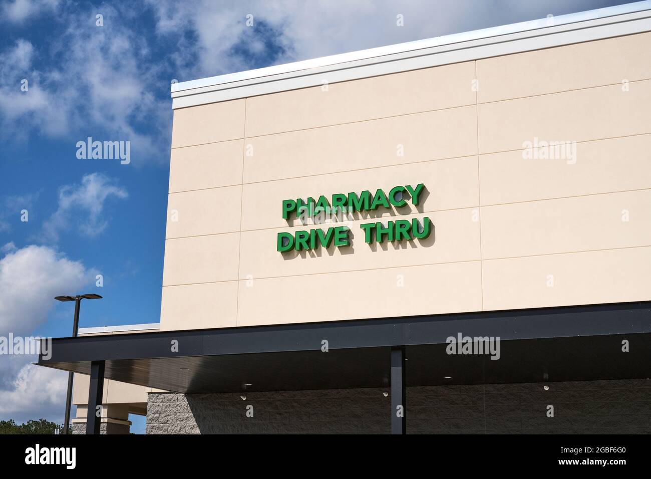 Pharmacy drive thru sign hires stock photography and images Alamy