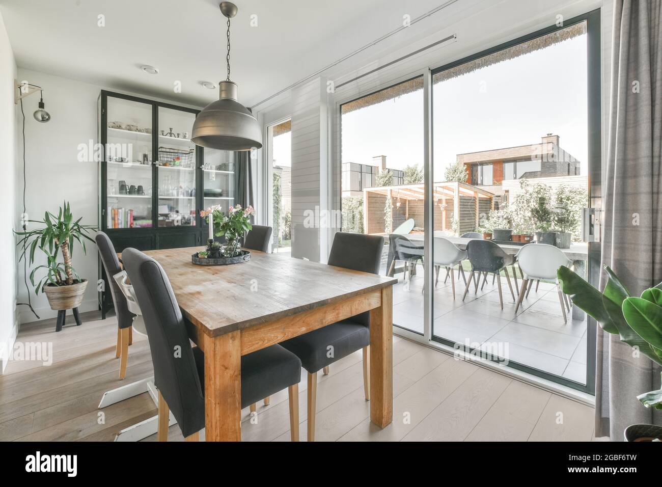 Interior design of bright and beautiful dining room Stock Photo - Alamy