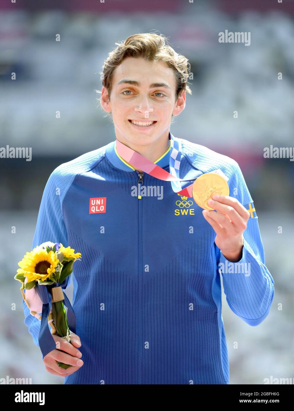 Armand Duplantis of Sweden poses with his gold medal for the men's pole