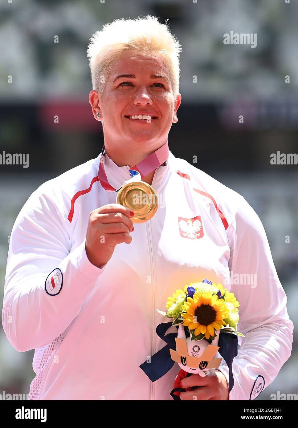 Tokyo, Japan. 4th Aug, 2021. Gold medalist Anita Wlodarczyk of Poland