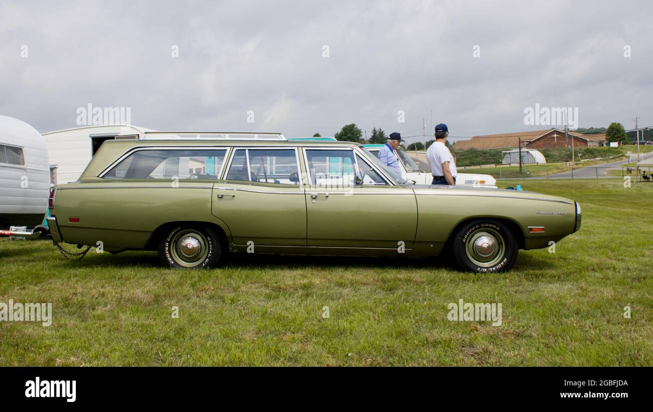 A Side View of a 1970 Dodge Coronet Station Wagon Stock Photo