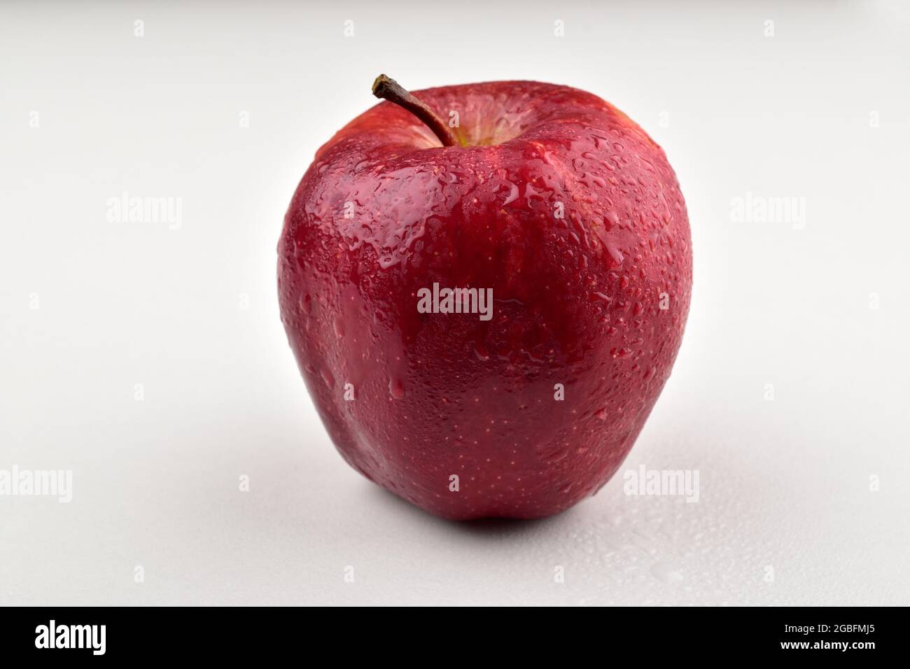 Wet Apple Isolated On White Background Stock Photo - Alamy
