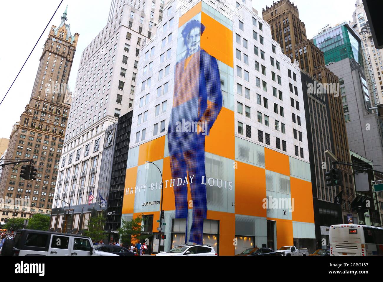 Louis Vuitton Store on Fifth Avenue in New York City, USA Stock Photo -  Alamy