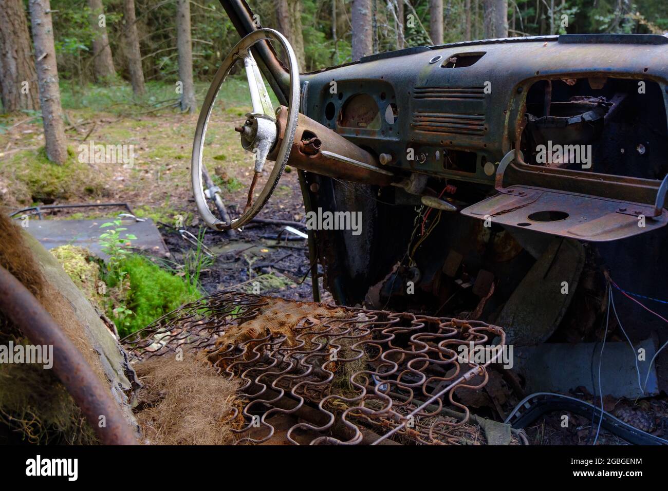 Vintage car accident in farm hi-res stock photography and images - Alamy