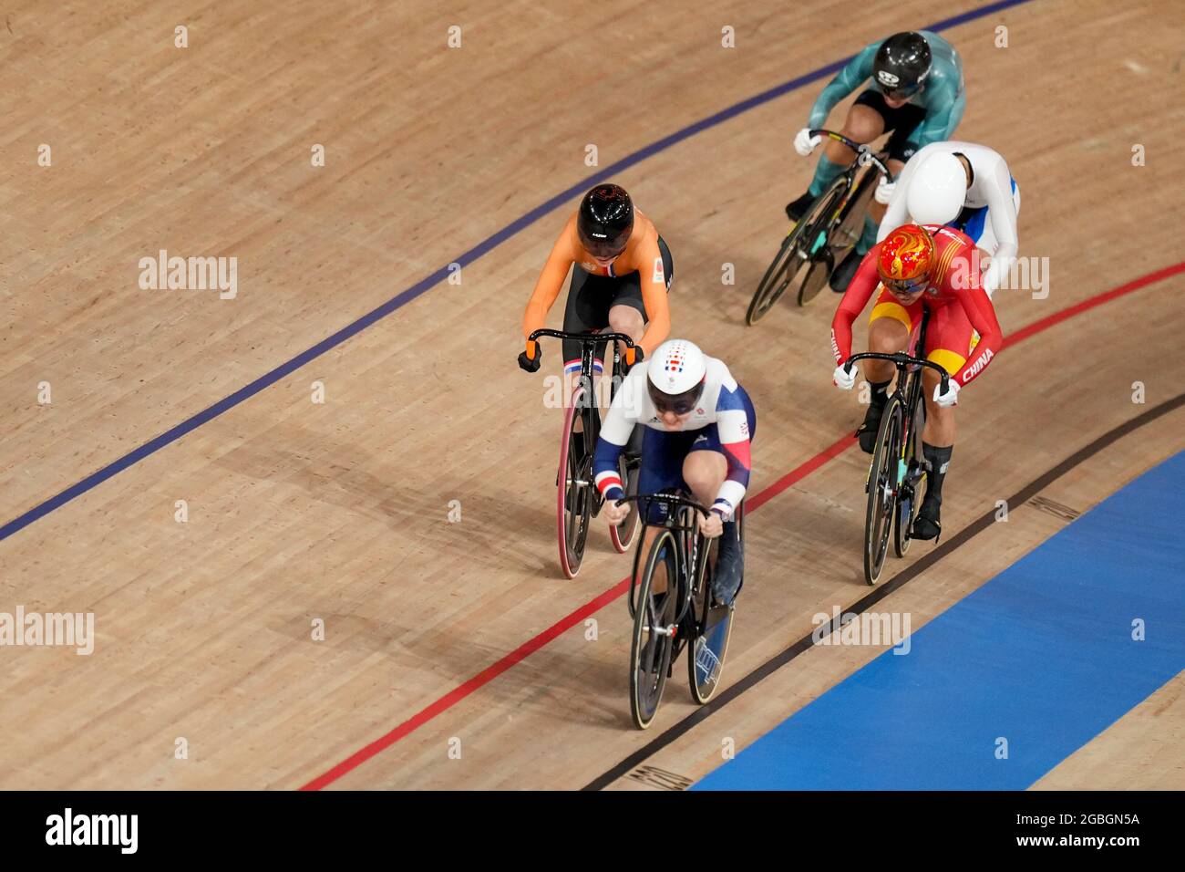 Tokyo, Japan. 04th Aug, 2021. TOKYO, JAPAN - AUGUST 4: Hoi Yan Jessica Lee of Hongkong, Laurine van Riessen of the Netherlands, Hyejin Lee of Korea, Katy Marchant of Great Britain and Tianshi Zhong of China competing on Women's Keirin First Round during the Tokyo 2020 Olympic Games at the Izu Velodrome on August 4, 2021 in Tokyo, Japan (Photo by Yannick Verhoeven/Orange Pictures) NOCNSF Credit: Orange Pics BV/Alamy Live News Stock Photo