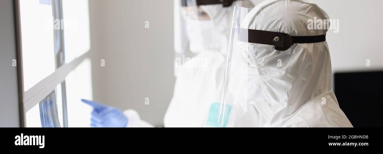 Radiation protection suits hires stock photography and images Alamy