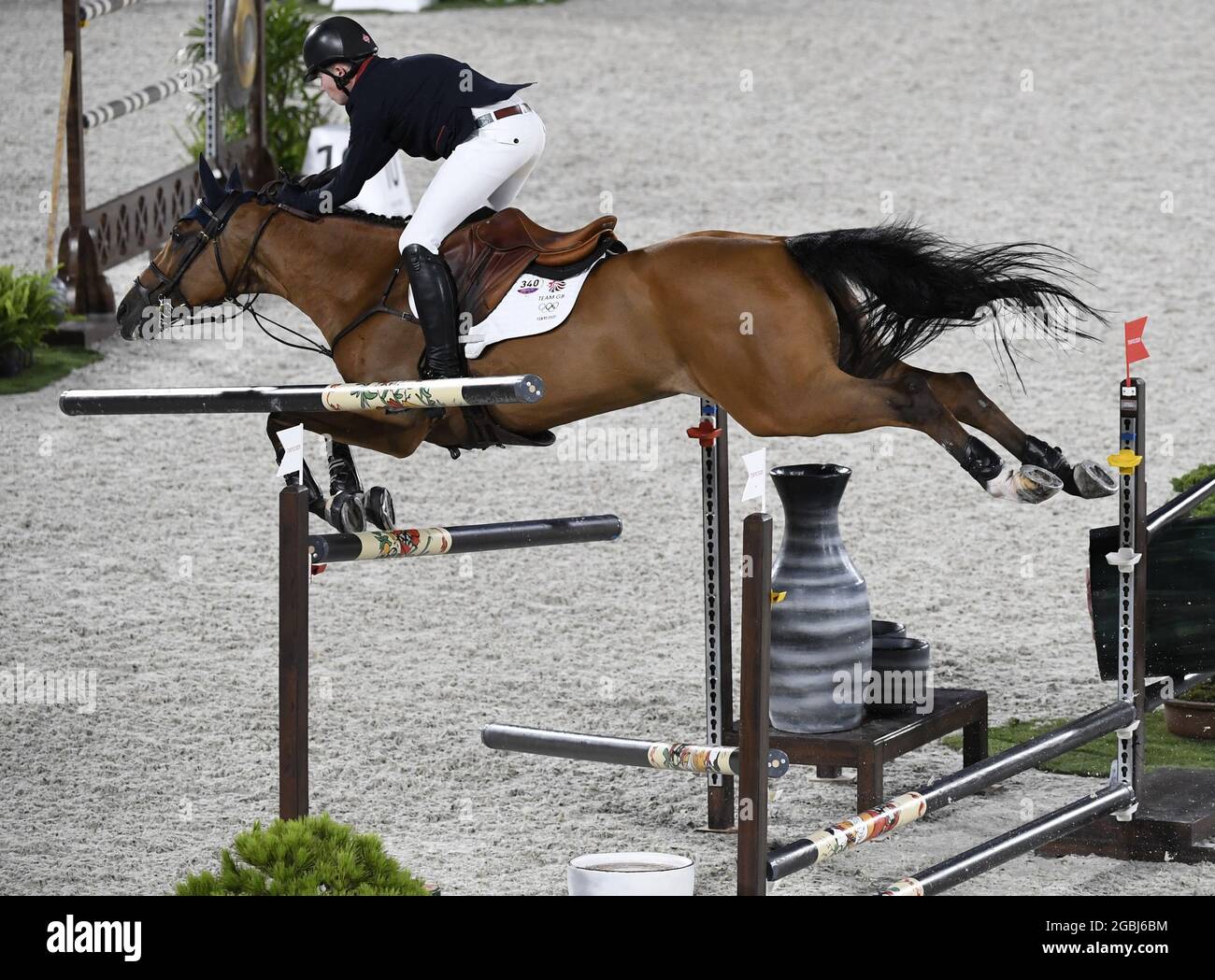 Horse jumping rails hires stock photography and images Alamy