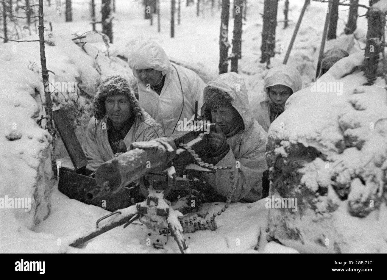 NEAR LEMETTI, FINLAND - 21 February 1940 - A Finnish Maxim M-32-33 machine gun nest 100 metres from Soviet forces during the Winter War between Finlan Stock Photo