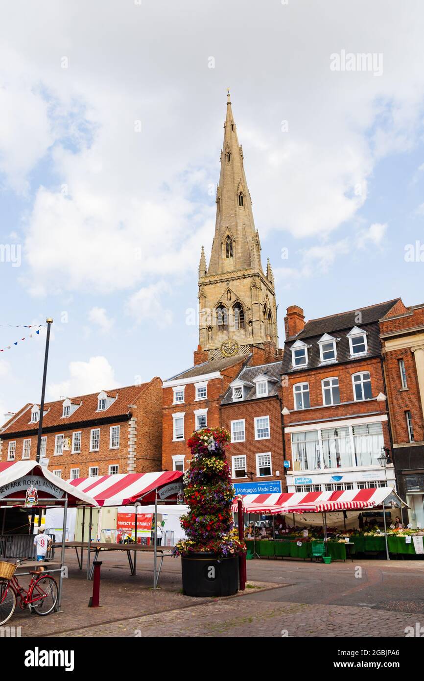 St mary magdalene parish church hi-res stock photography and images - Alamy