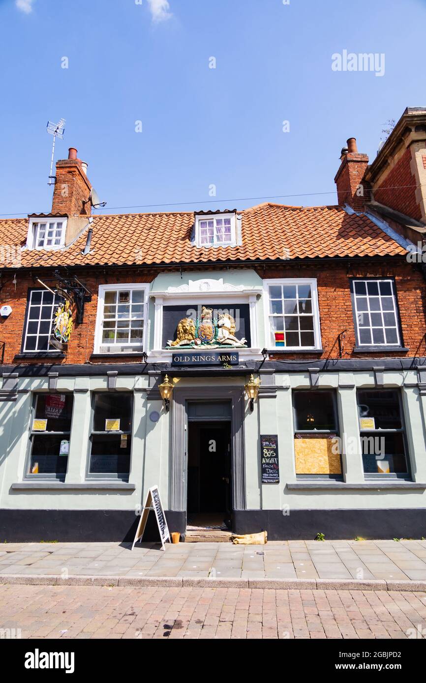 The Old Kings Arms public house, Kirk Gate, Newark on Trent, Nottinghamshire, England. Stock Photo