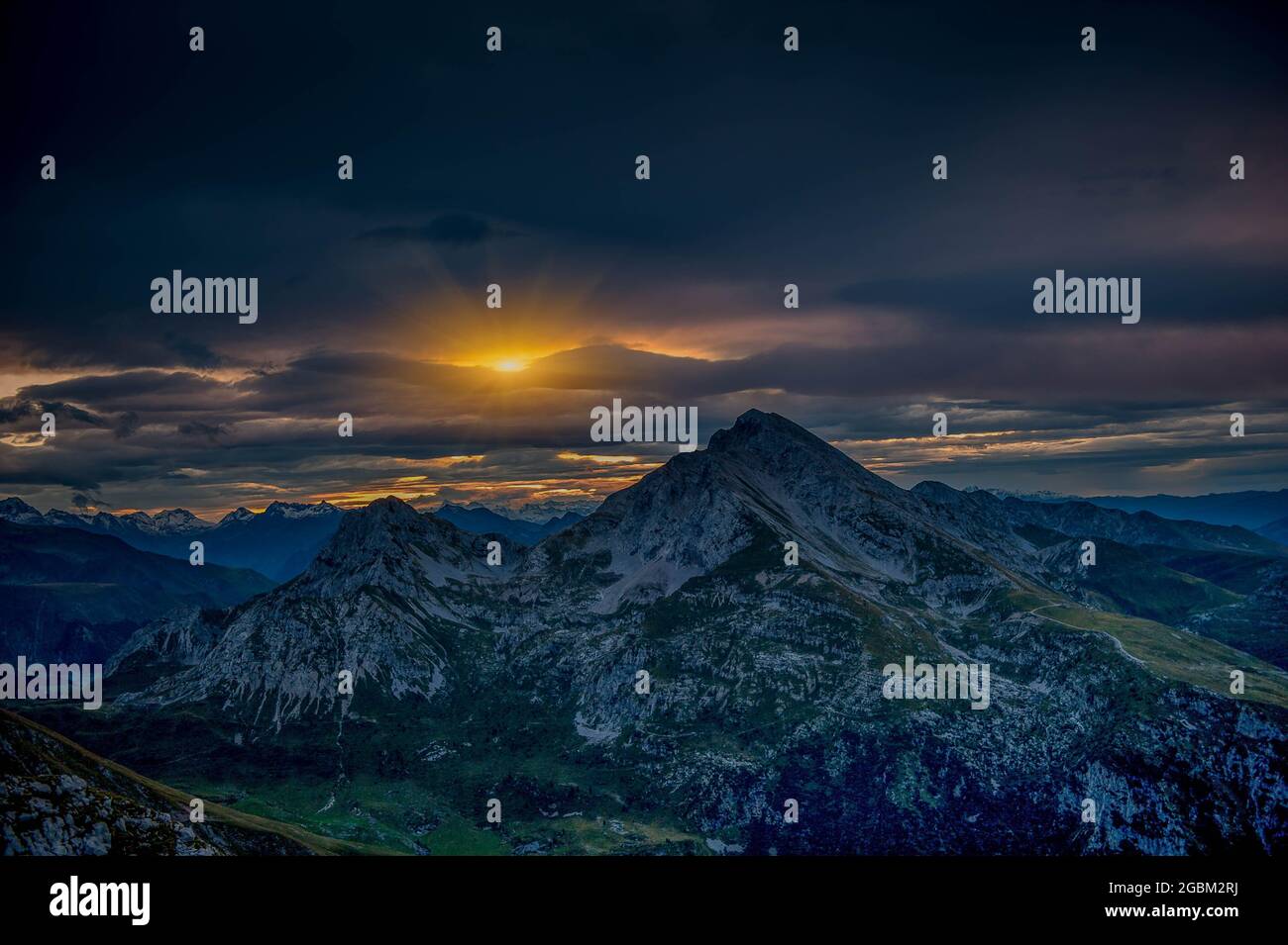 H d summit hi-res stock photography and images - Alamy