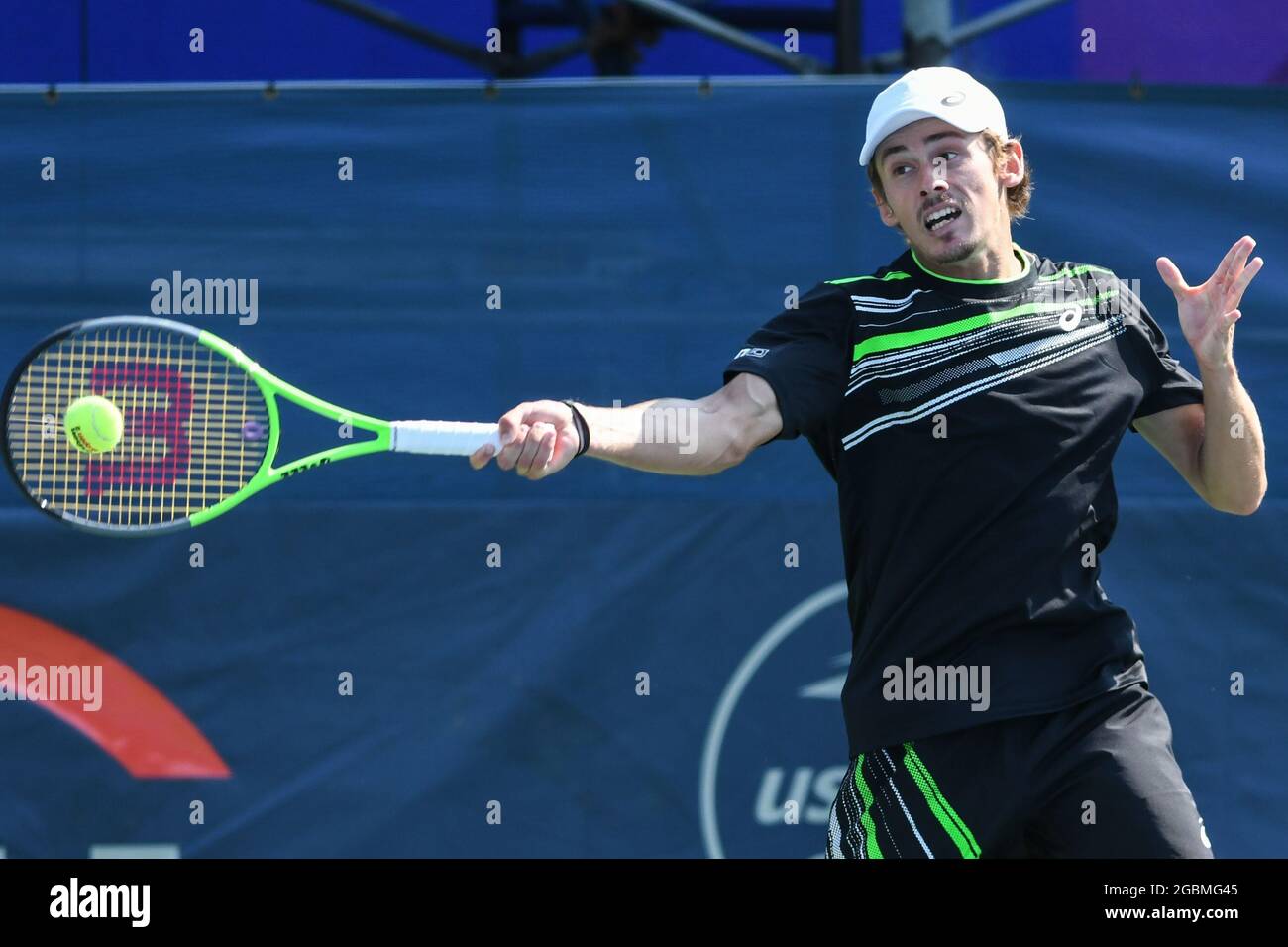 Washington, D.C, USA. 4th Aug, 2021. ALEX DE MINAUR hits a forehand during  his match against Steve Johnson at the Rock Creek Tennis Center. (Credit  Image: © Kyle Gustafson/ZUMA Press Wire Stock