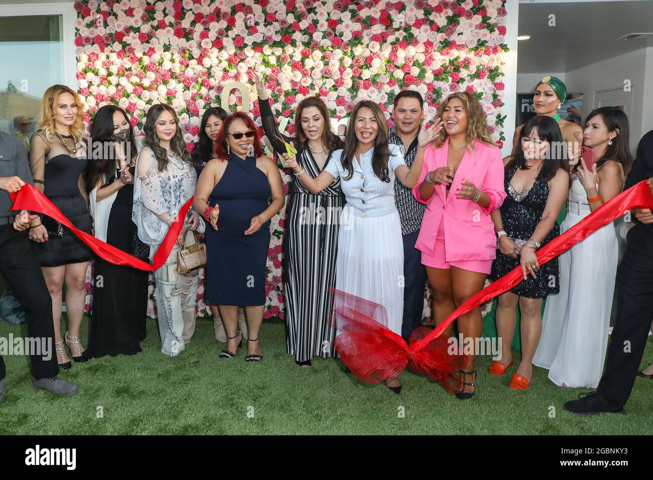 Beverly Hills, California, USA. 31st July, 2021. Owner/skincare expert Imee OngMaghanoy cuts