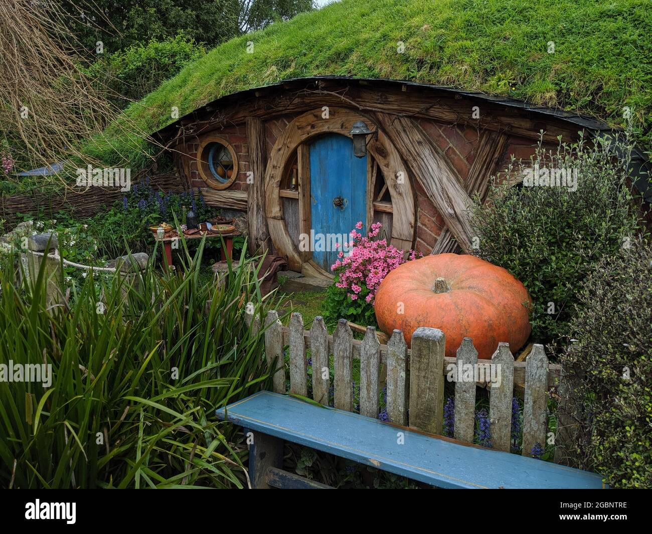 Wooden Bilbo Baggins house in Matamata, New Zealand Stock Photo