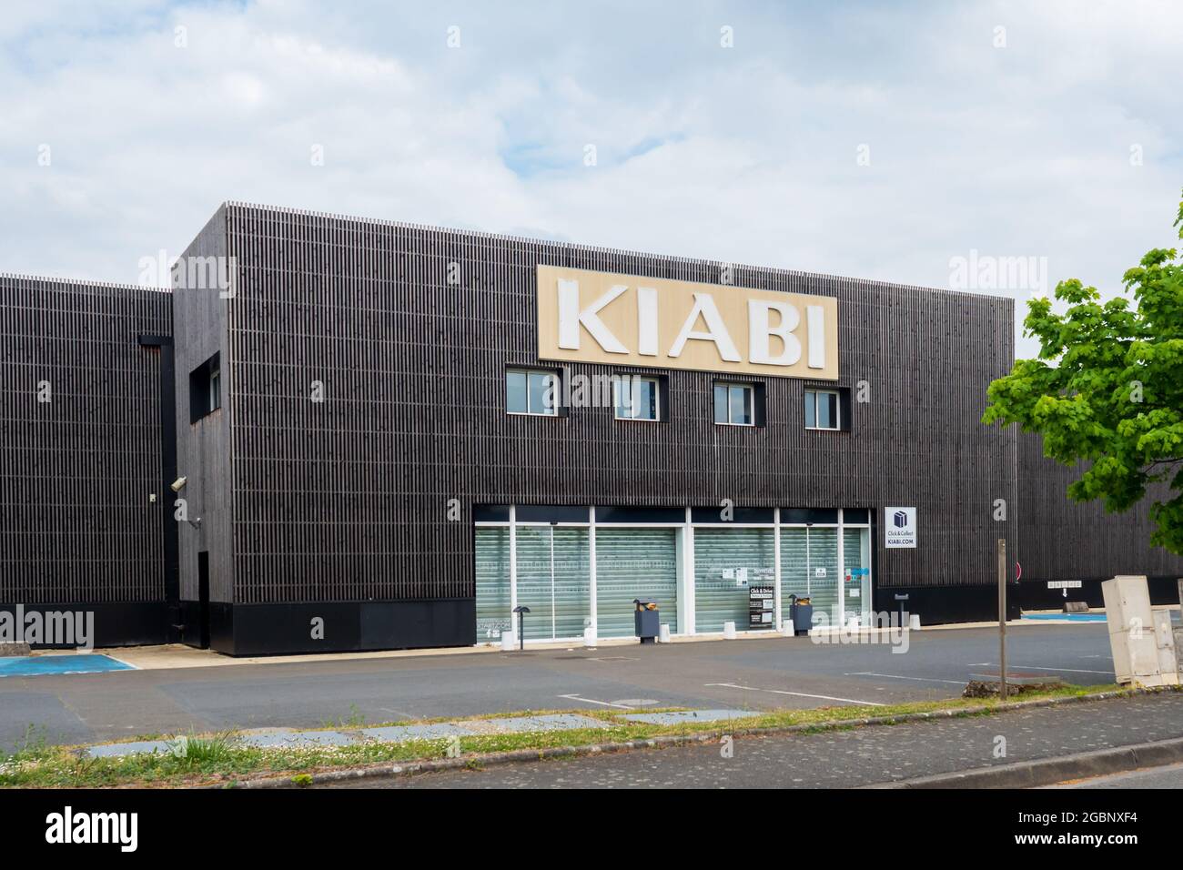 Magasin kiabi hi-res stock photography and images - Alamy