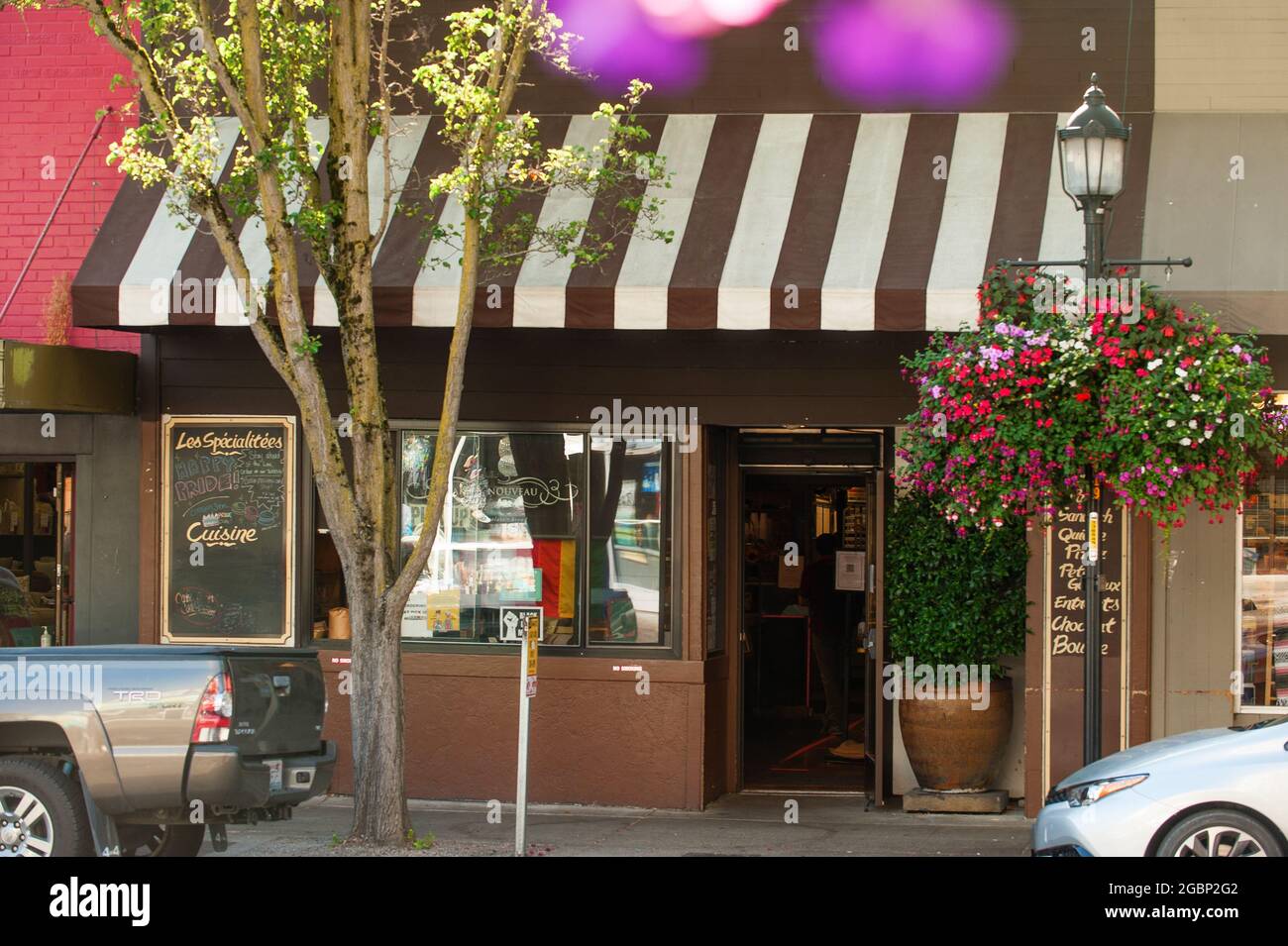 The West Seattle location of Bakery Nouveau in Seattle, WA. Stock Photo