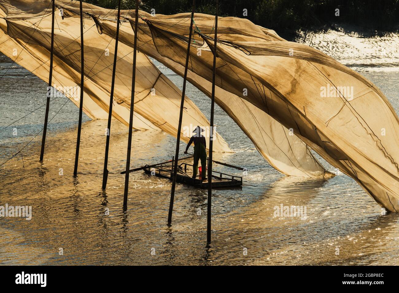 Giant fishing nets hi-res stock photography and images - Alamy