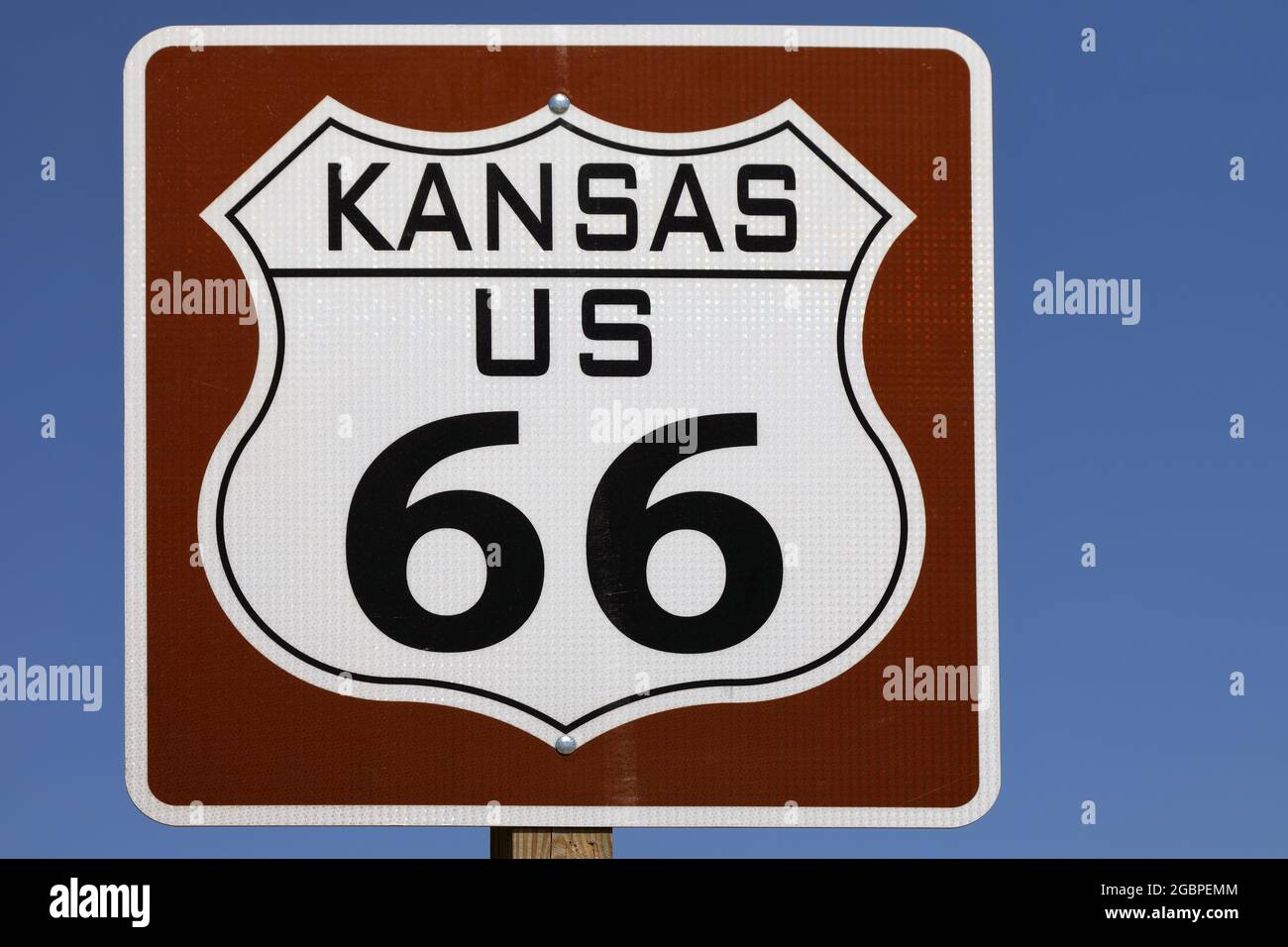 geography / travel, USA, Kansas, Baxter Springs, route 66 road sign, route  66, Baxter Springs, Kansas, ADDITIONAL-RIGHTS-CLEARANCE-INFO-NOT-AVAILABLE  Stock Photo - Alamy