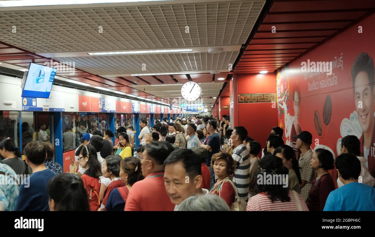 Wat Mangkon MRT Station Bangkok Thailand Stock Photo - Alamy