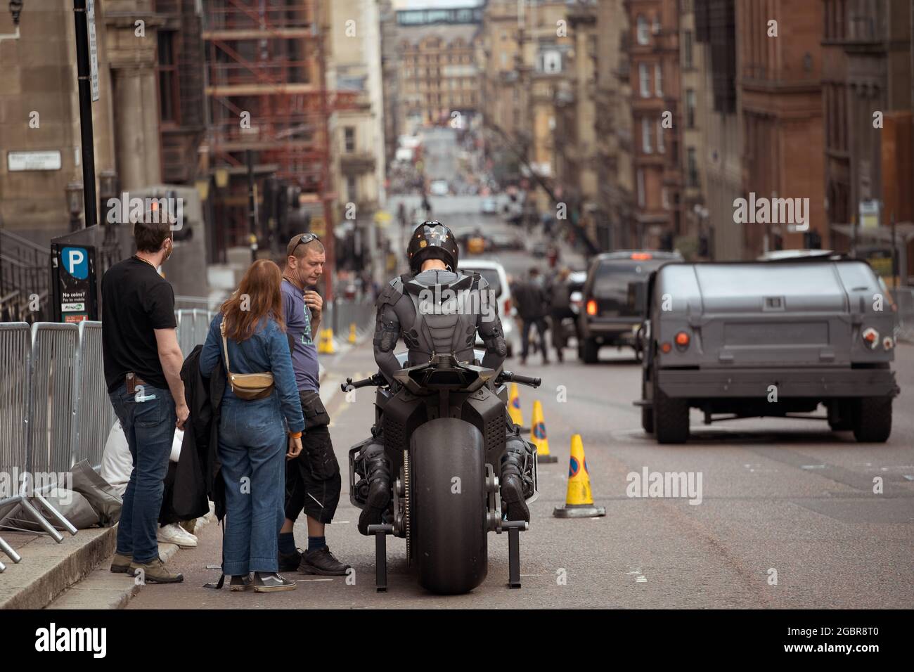 Filming street scenes hires stock photography and images Alamy