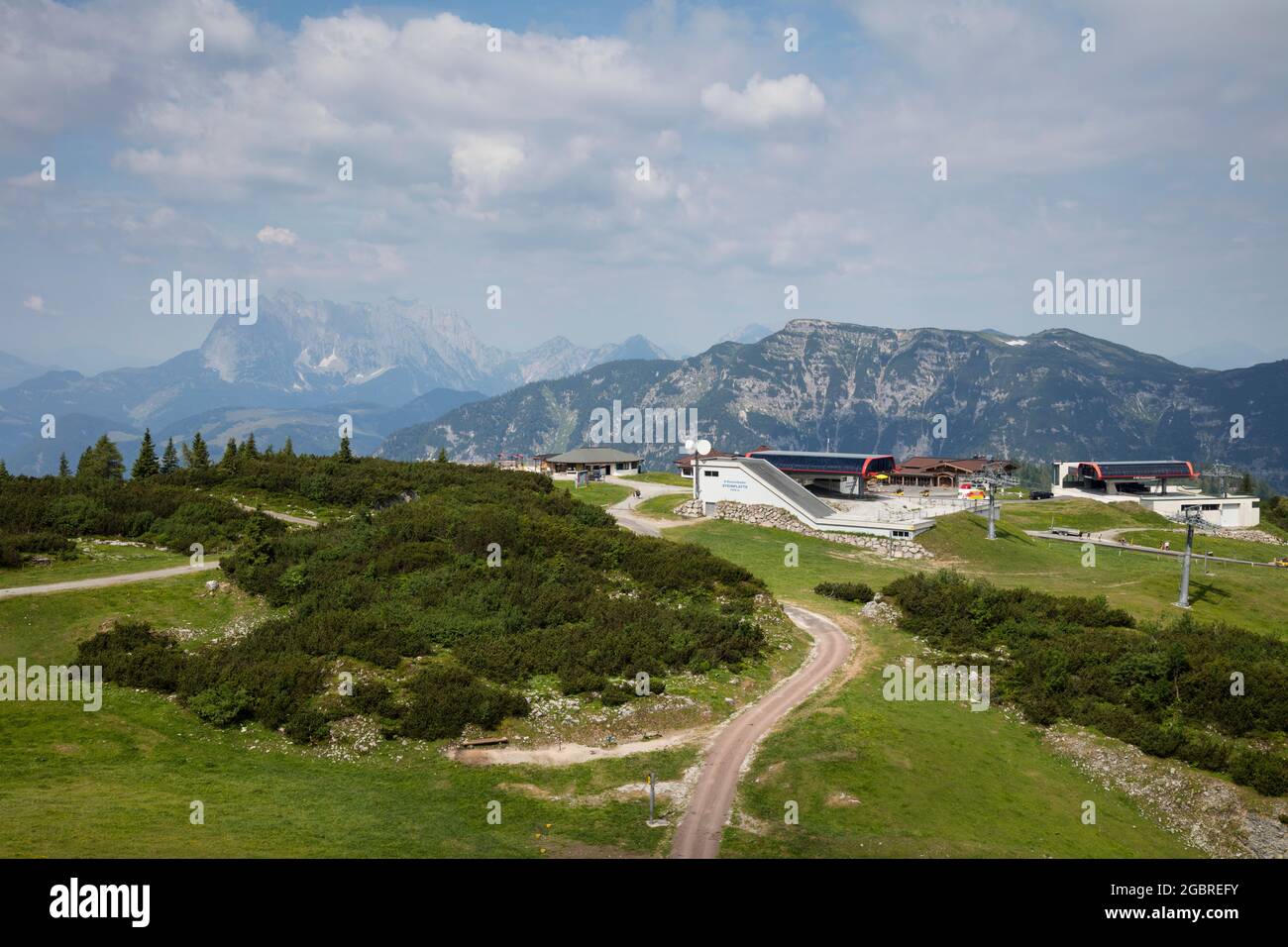 geography / travel, Austria, Alps, Waidring, flagstone, summit station, behind Kaiser Mountains, ADDITIONAL-RIGHTS-CLEARANCE-INFO-NOT-AVAILABLE Stock Photo