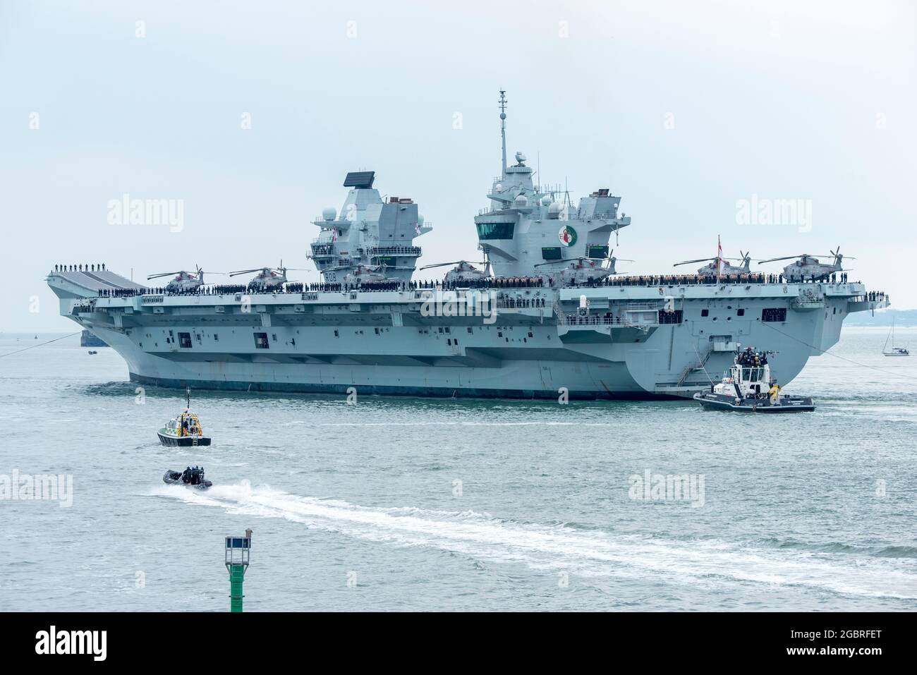 Warship carrying helicopters hi-res stock photography and images - Alamy