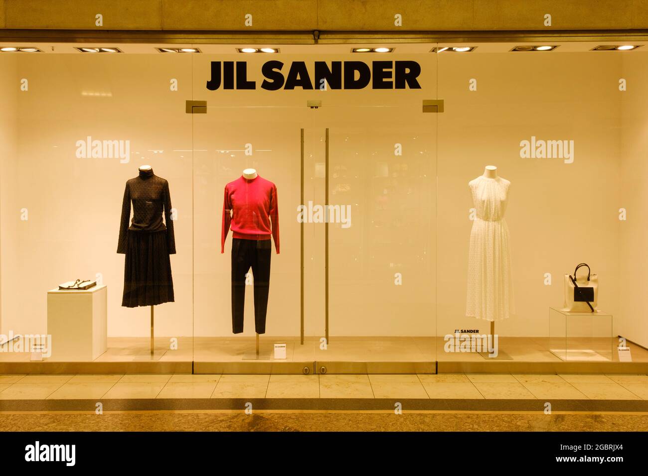 Shop Window Of The Boutique Jil Sander, Düsseldorf, North Rhine-Westphalia,  Germany, Europe Stock Photo - Alamy