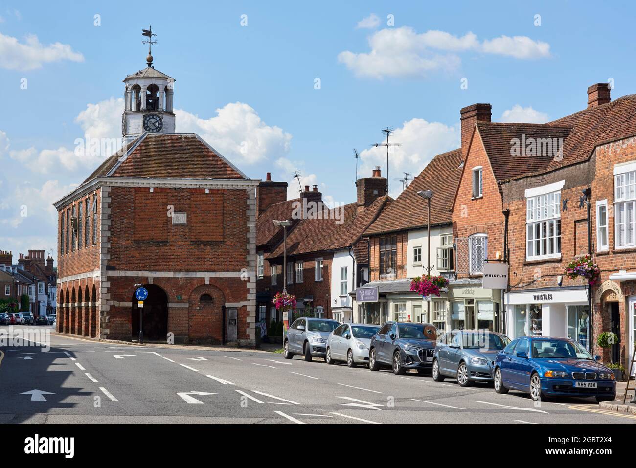 Old Amersham 17th century Market Hall and Market Square in the town centre, Buckinghamshire, Southern England Stock Photo