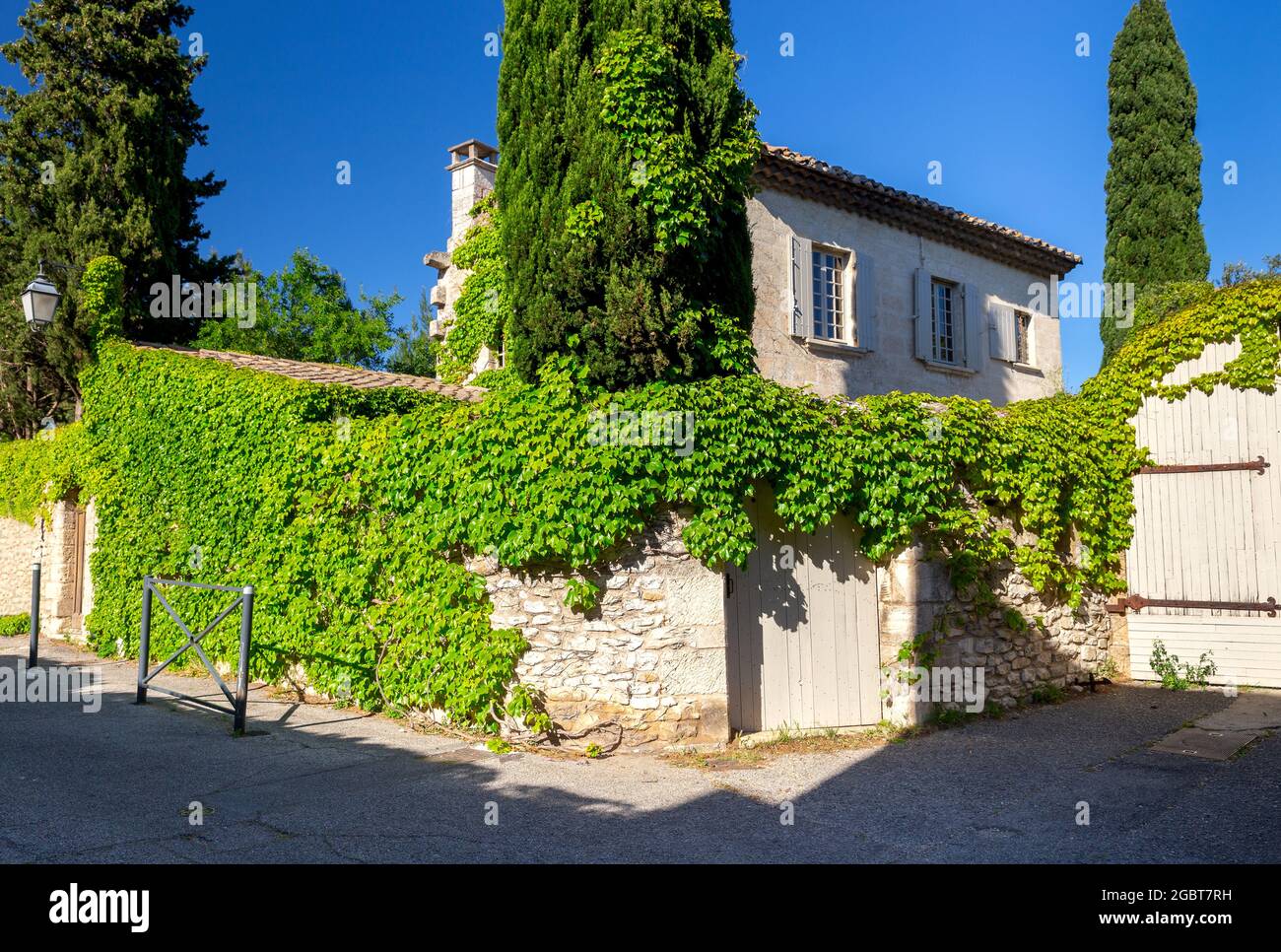 Old medieval street with stone facades of houses. France. Provence. Avignon  Stock Photo - Alamy