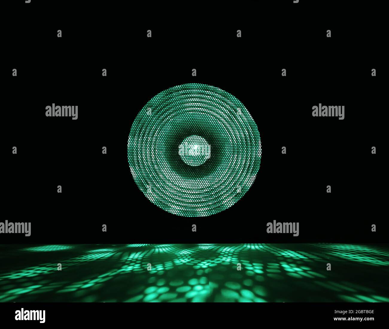 Projecto Rays Green spotlight with a shiny projector of light rays on a black ...