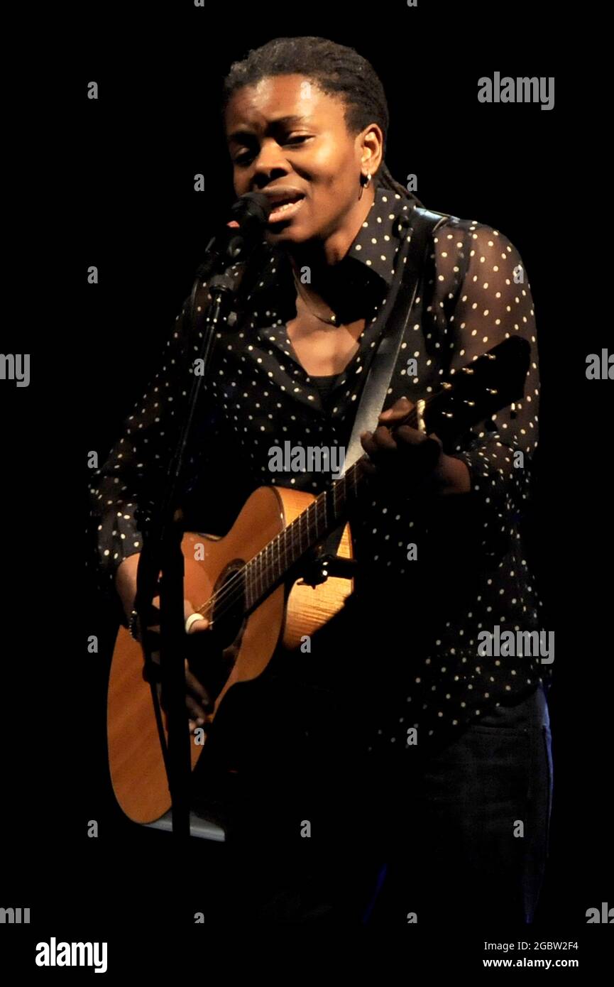  Tracy chapman hi-res stock photography and images - Alamy Illustration 
