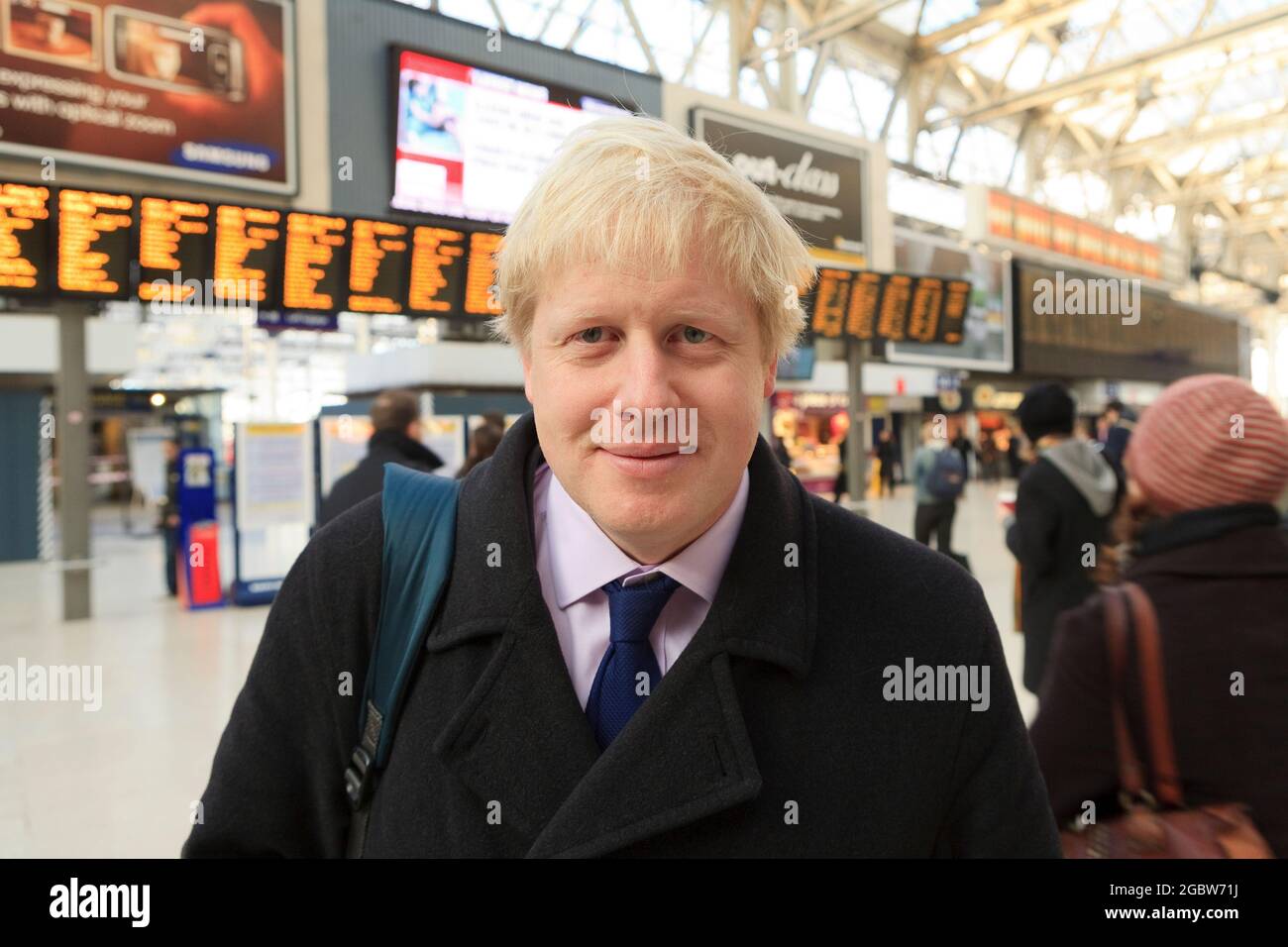 Boris Johnson, conservative candidate for Mayor of London at Waterloo Station after traveling up to Waterloo East on 7.56 from Crayford. His journey was to see what traveling conditions are like rail commuters coming from southern suburbs into central London.  Waterloo Station, London, UK.  25 Feb 2008 Stock Photo