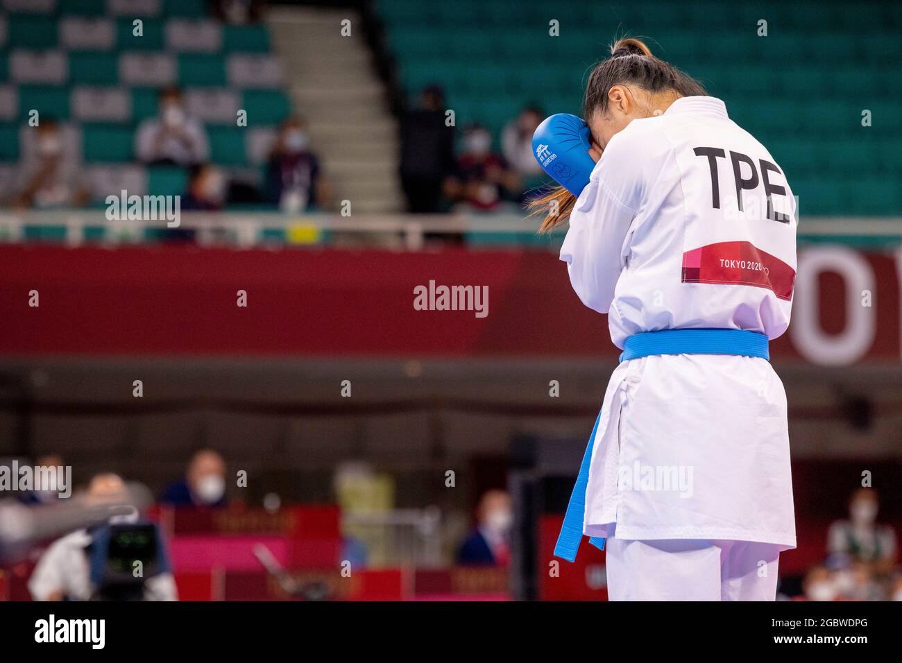 https://c8.alamy.com/comp/2GBWDPG/tquio-to-05082021-tokyo-2020-olympiad-tokyo-karate-kumite-semi-final-under-55kg-fight-between-anzhelika-terliuga-ukr-and-tzuyun-wen-twn-at-the-2021-tokyo-olympic-games-held-at-nippon-budokan-terliuga-won-by-hantei-photo-richard-callisfotoarena-credit-foto-arena-ltdaalamy-live-news-2GBWDPG.jpg