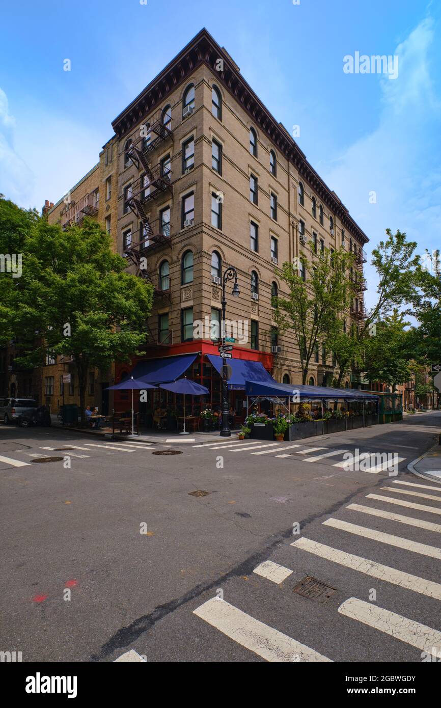 Friends Apartment Building Facade Exterior Greenwich Stock Photo 2019628235