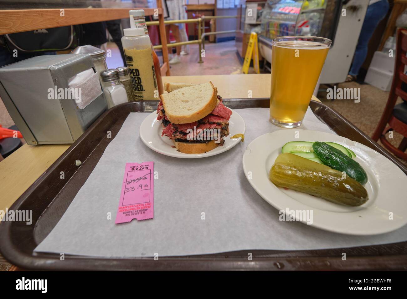 A tray with pastrami sandwich at Katz's deli, Manhattan, New York Stock Photo Alamy