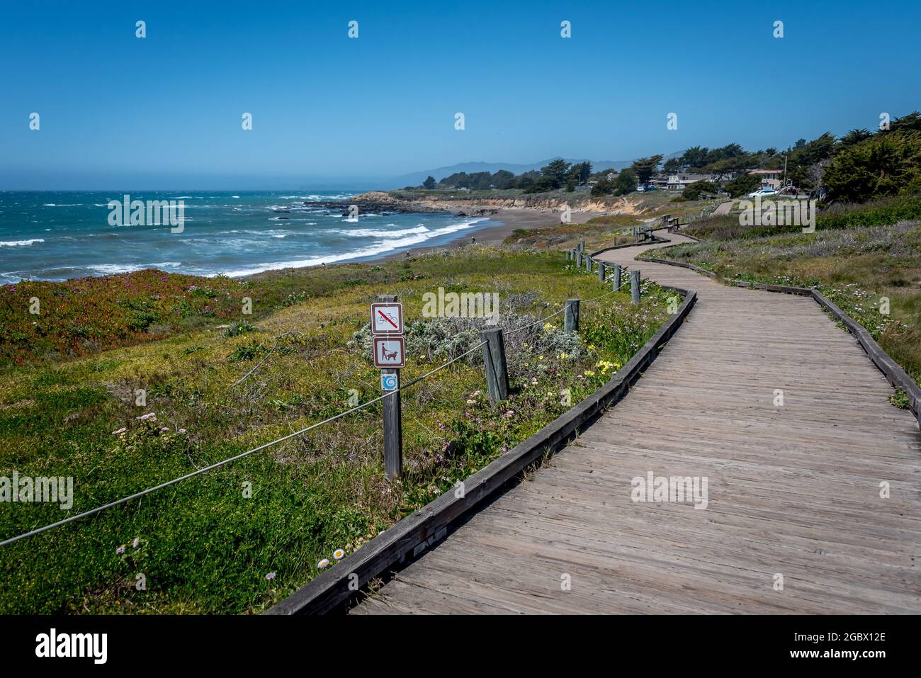 The Moonstone Beach boardwalk trail is a 2 + mile out and back trail along the bluff that is wheelchair accessbile and stroller-friendly. It meanders Stock Photo