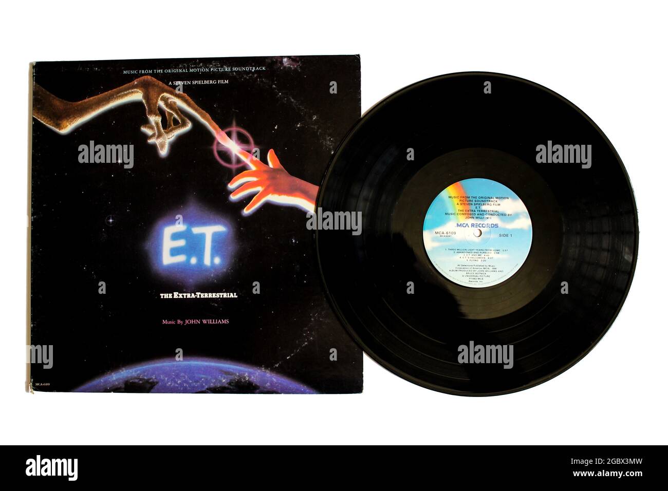 E.T. the Extra-Terrestrial soundtrack album on vinyl record LP disc for the 1982 blockbuster film by Steven Spielberg. Album cover Stock Photo