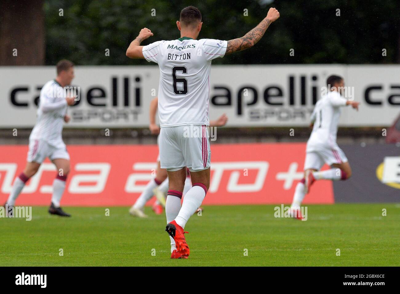 August 5, 2021, Jablonec nad Nisou, Czech Republic: Soccers of Celtic FC celebrate victory 2:4 during the Third qualifying round UEFA Europe league, FK Jablonec vs Celtic FC in Jablonec nad Nisou in the Czech Republic. (Credit Image: © Slavek Ruta/ZUMA Press Wire) Stock Photo