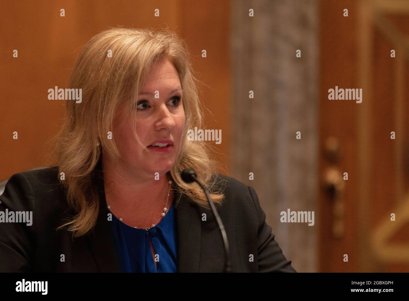 Elizabeth neumann hi res stock photography and images Alamy