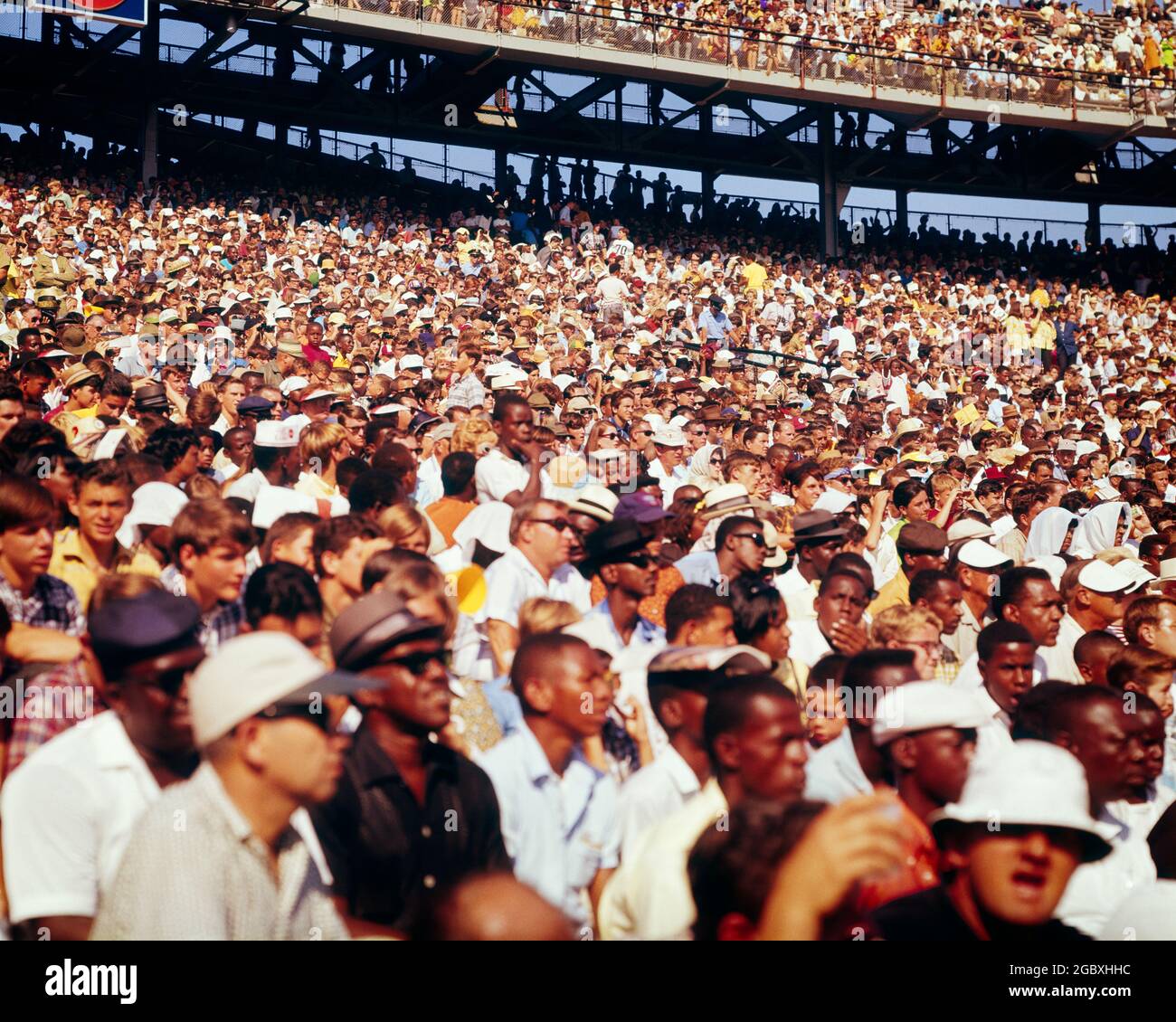 Crowd 1960s High Resolution Stock Photography and Images Alamy
