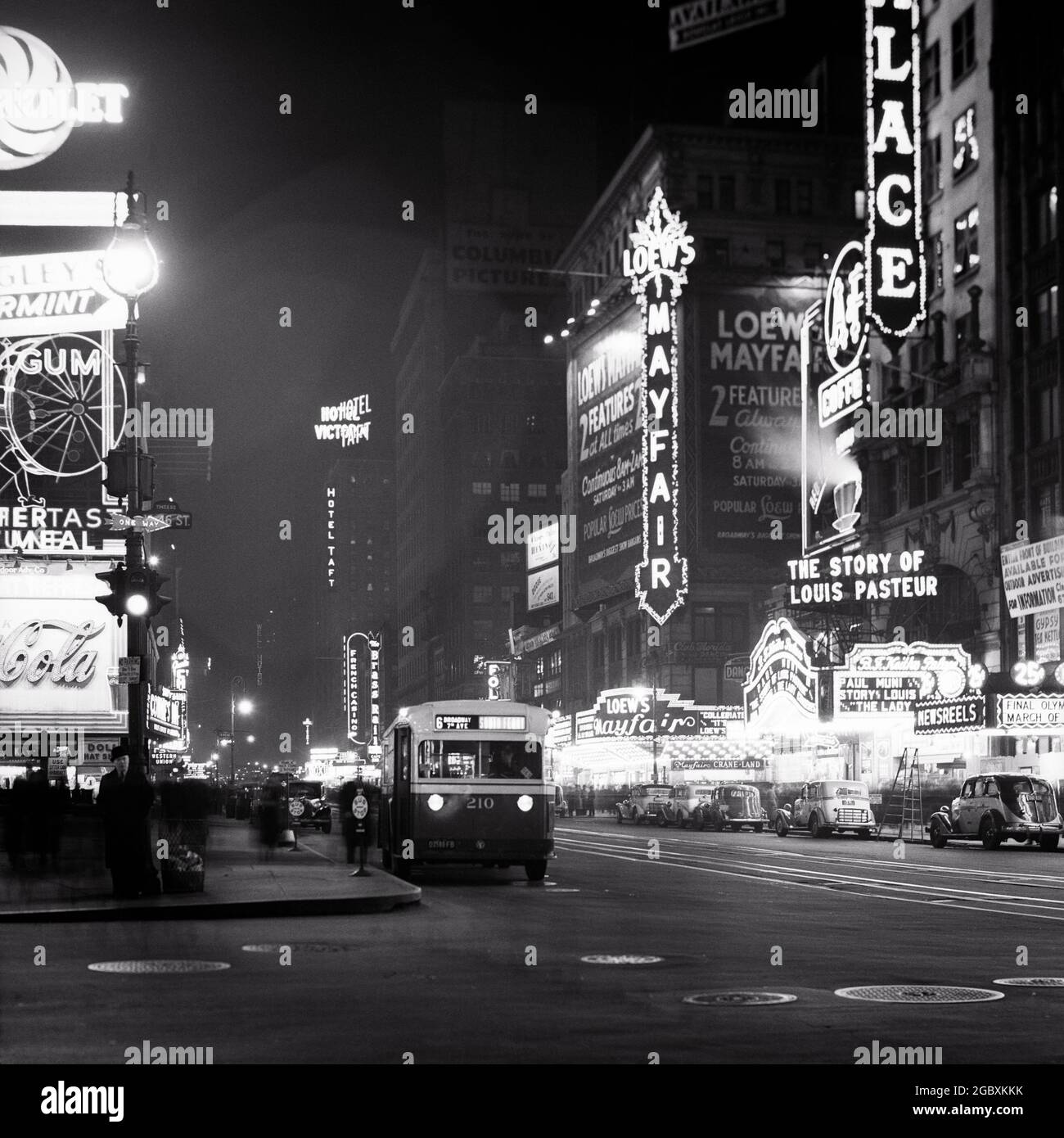 1932 Night Time in New York City 8x10 Archival Photo 