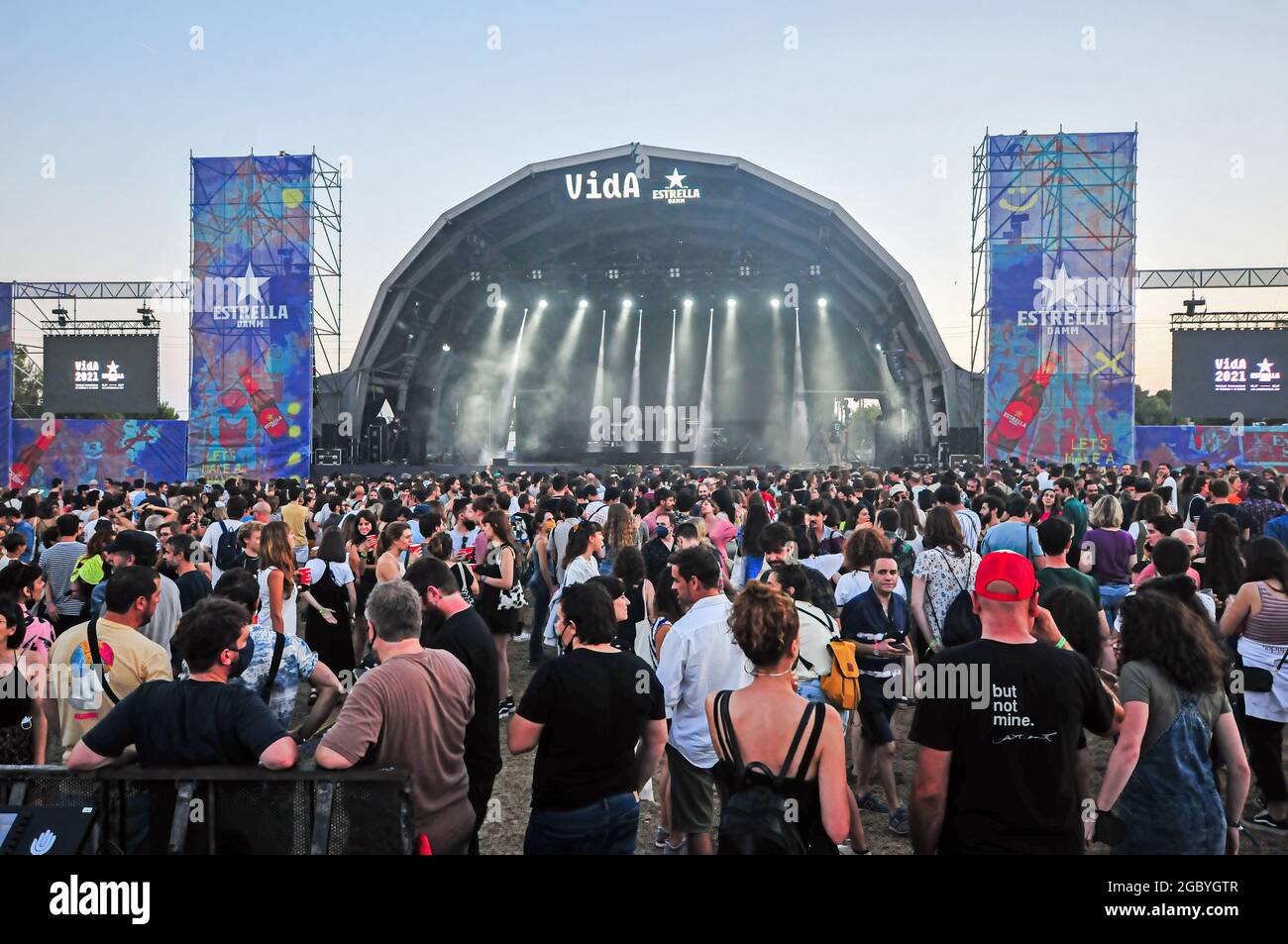 General view of the main stage of the Vida 2021 Festival.The Vida 2021, Canet Rock and Cruïlla music festivals, which were held in early July 2021 in Catalonia, left 2,279 Covid-19 positives among their 49,570 attendees, which included antigen tests at the access doors, according to a report from the Department of Health of the Government of Catalonia made 14 days after the Music Festivals. (Photo by Ramon Costa/SOPA Images/Sipa USA) Credit: Sipa USA/Alamy Live News Stock Photo