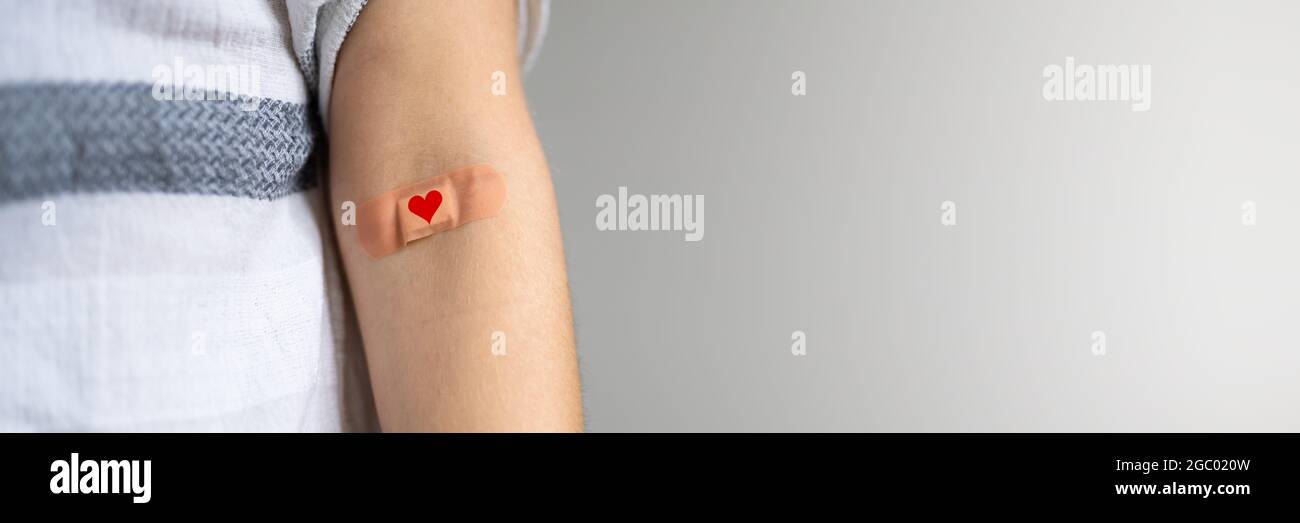 Hand Blood Bandage High Resolution Stock Photography And Images Alamy Hand Blood Bandage High Resolution Stock Photography And Images Alamy