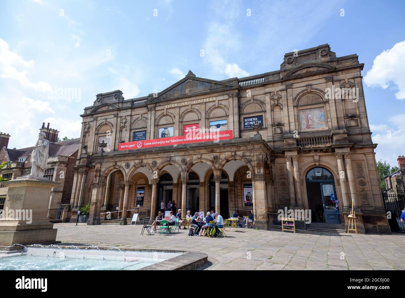 Cafe art gallery hires stock photography and images Alamy