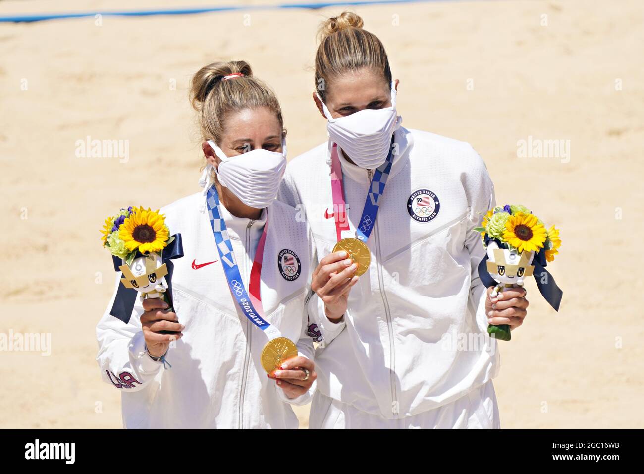 Tokyo, Japan. 06th Aug, 2021. Gold medal winners April Ross and Alix